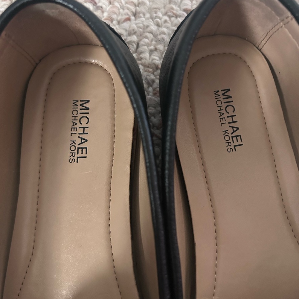 Michael Michael Kors Black Leather Bow Loafers - Picture 4 of 7